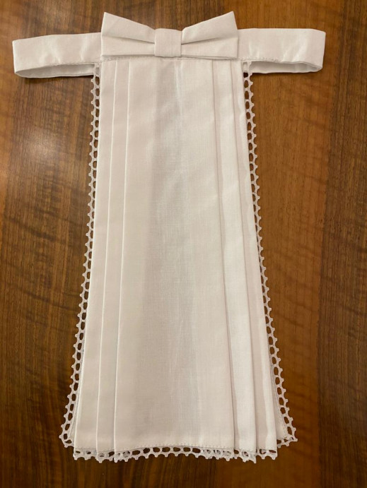 La tela vaticana è il perfetto connubio tra un tessuto pregevole e un prezzo accessibile. È leggero, ingualcibile e fatto per durare.